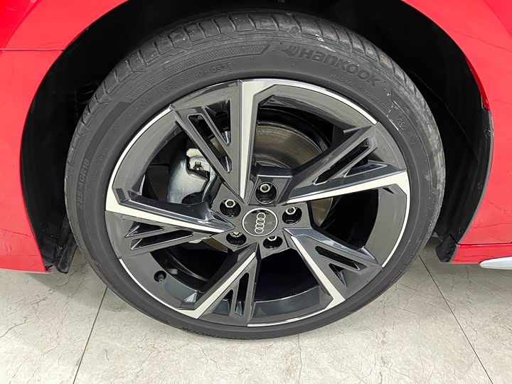 Фото 18 - Audi A3