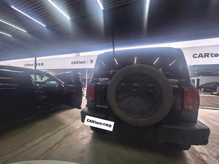 Фото 7 - Tank 300