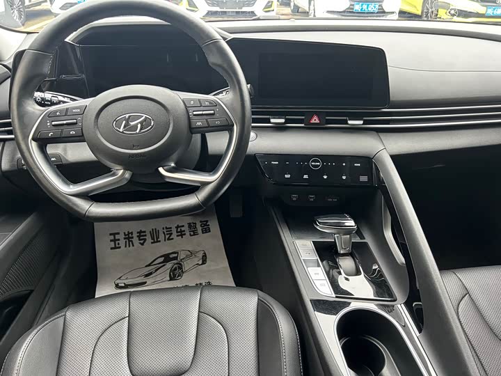 Фото 7 - Hyundai Elantra N line