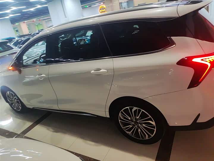 Фото 5 - Dongfeng Forthing Yacht