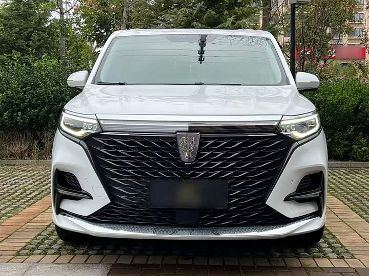 Фото 4 - Roewe iMax 8