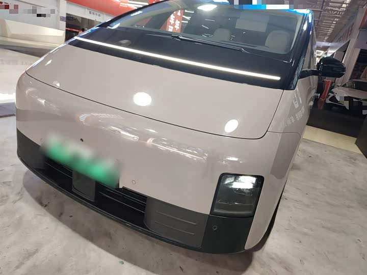 Фото 2 - LiXiang Mega