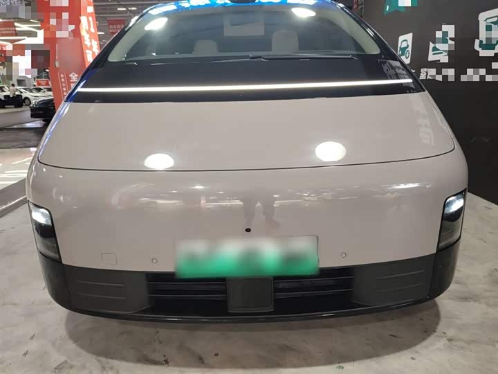 Фото 3 - LiXiang Mega