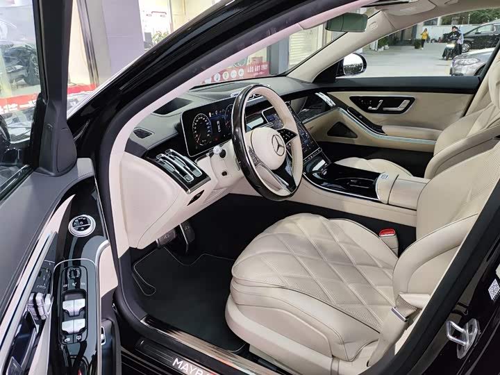 Фото 4 - Mercedes-Benz Maybach S-Class