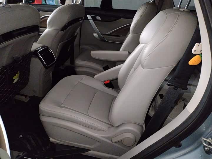 Фото 17 - Geely Jiaji Hybrid