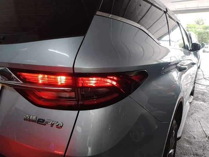 Фото 8 - Geely Jiaji Hybrid