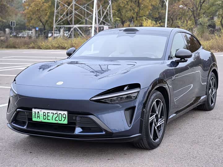 Фото 1 - Xiaomi YU7