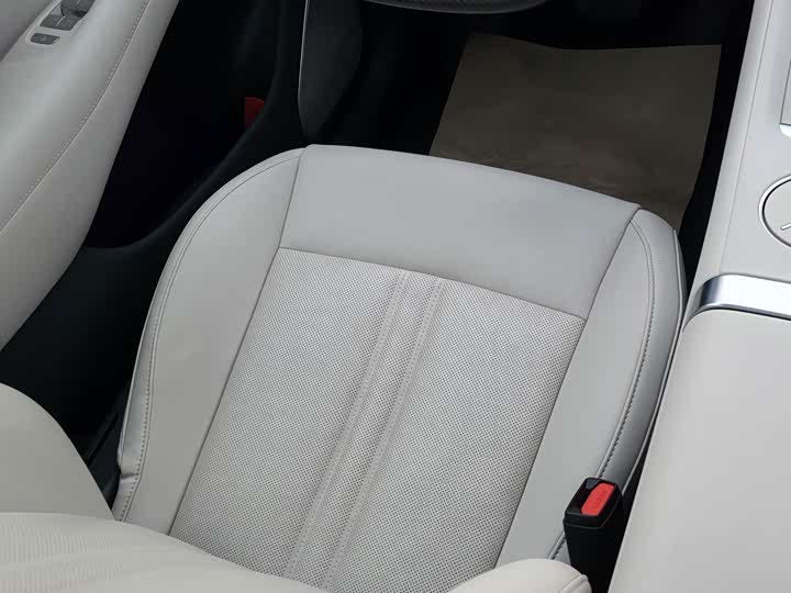 Фото 16 - Xiaomi YU7