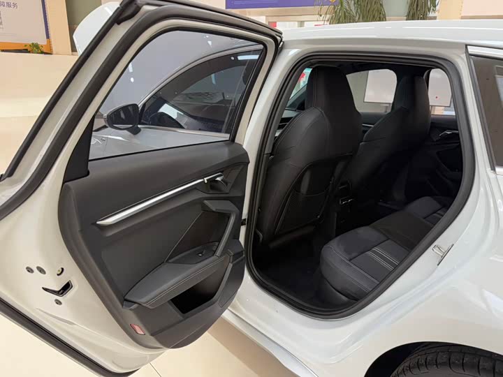 Фото 17 - Audi A3