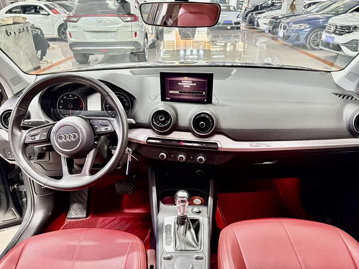 Фото 6 - Audi Q2L