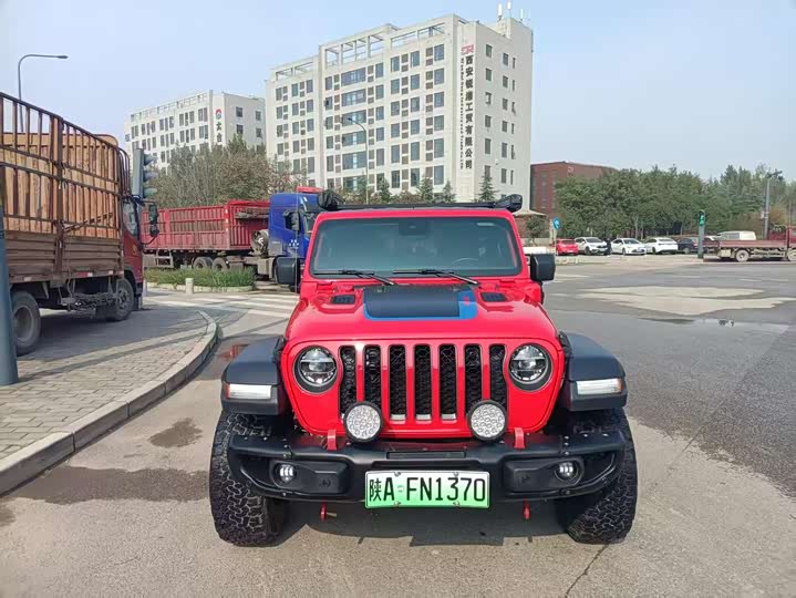 Фото 2 - Jeep Wrangler Hybrid
