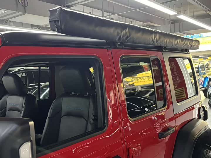 Фото 5 - Jeep Wrangler Hybrid