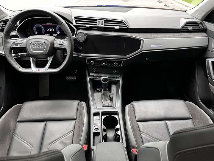 Фото 9 - Audi Q3 Sportback