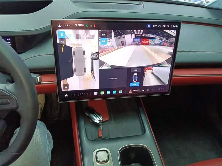 Фото 13 - Xiaomi SU7