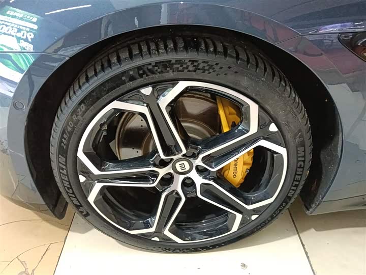 Фото 23 - Xiaomi SU7