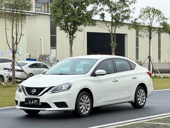 Фото 1 - Nissan Sylphy