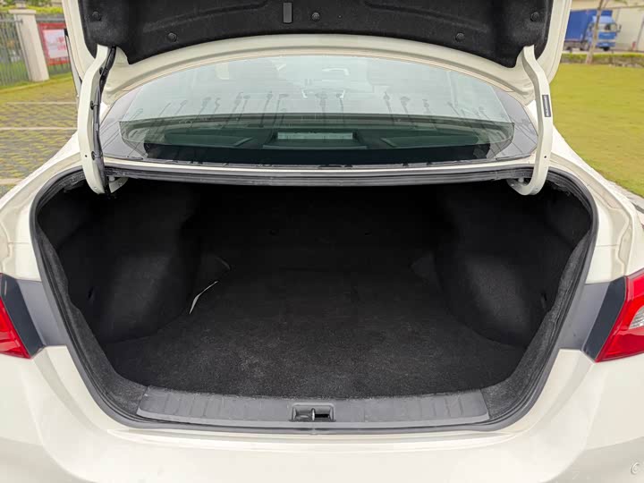 Фото 15 - Nissan Sylphy