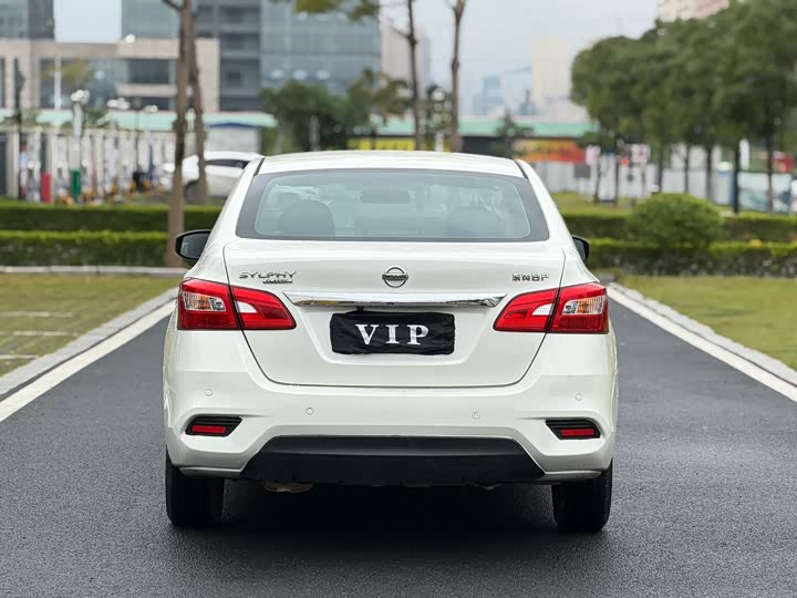 Фото 5 - Nissan Sylphy