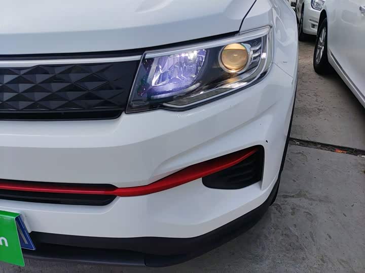 Фото 23 - Changan CS35 Plus