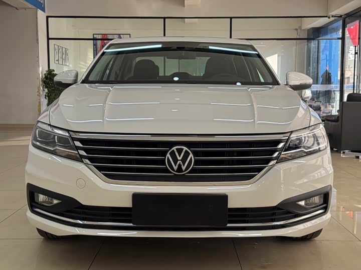 Фото 2 - Volkswagen Lavida