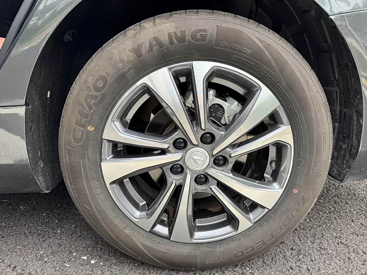 Фото 13 - Changan Eado Plus