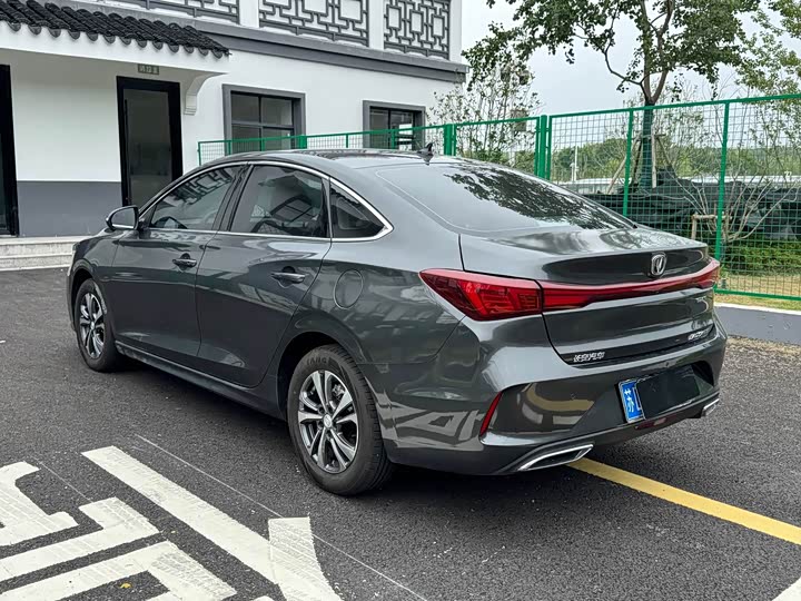 Фото 7 - Changan Eado Plus