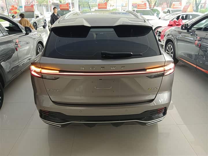 Фото 6 - Roewe RX5 Hybrid