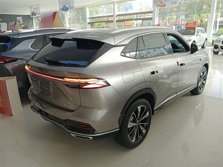 Фото 7 - Roewe RX5 Hybrid