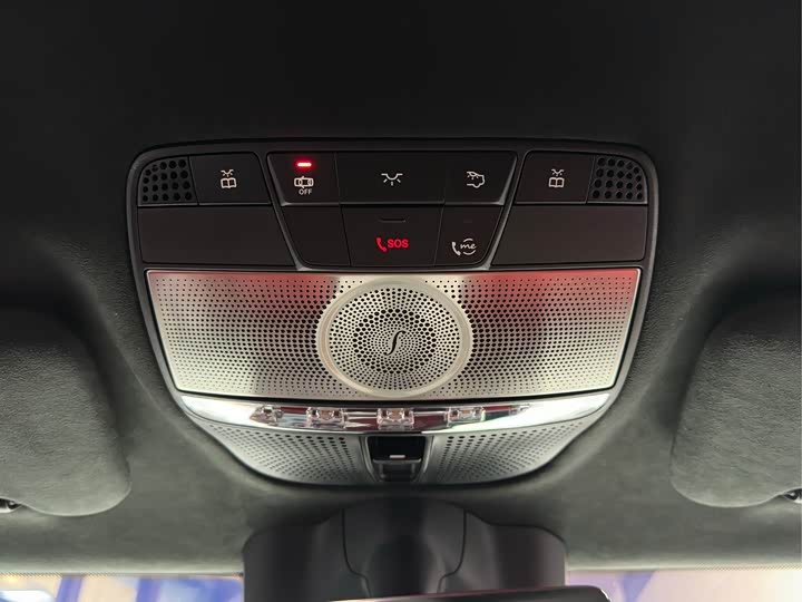 Фото 13 - Mercedes-Benz G-Class