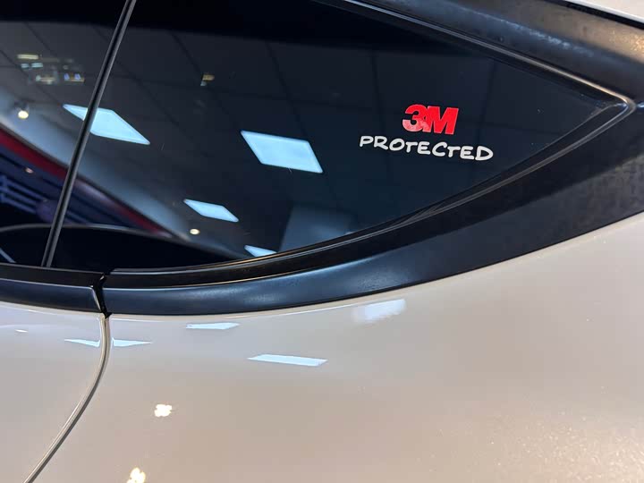 Фото 13 - Tesla Model Y