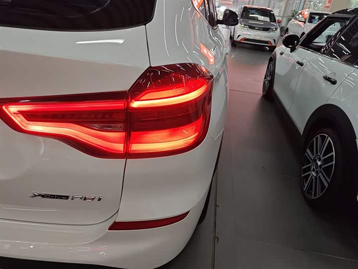 Фото 8 - BMW X3