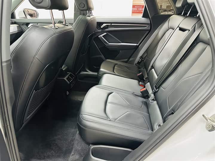 Фото 12 - Audi Q3