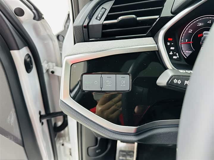 Фото 14 - Audi Q3