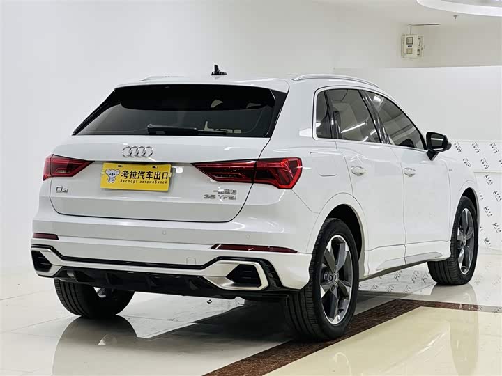 Фото 3 - Audi Q3