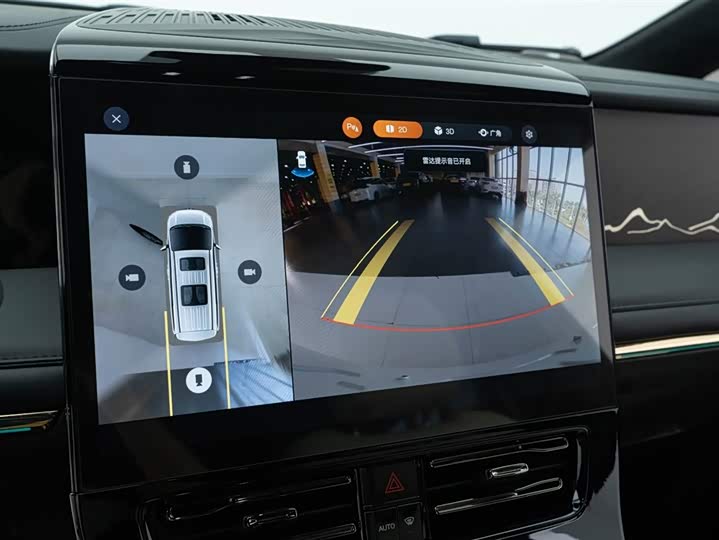 Фото 21 - GAC Trumpchi M8