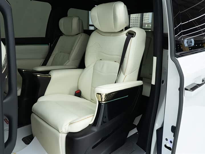 Фото 23 - GAC Trumpchi M8