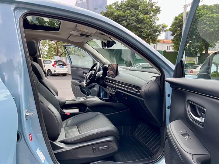 Фото 11 - Honda ZR-V