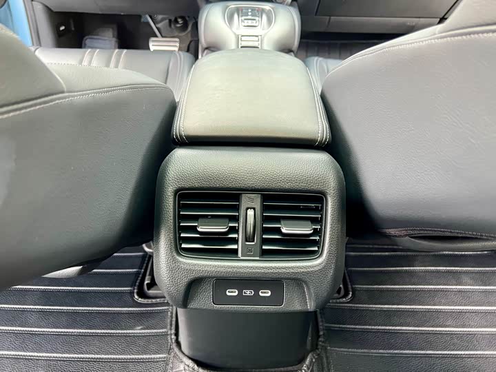 Фото 16 - Honda ZR-V