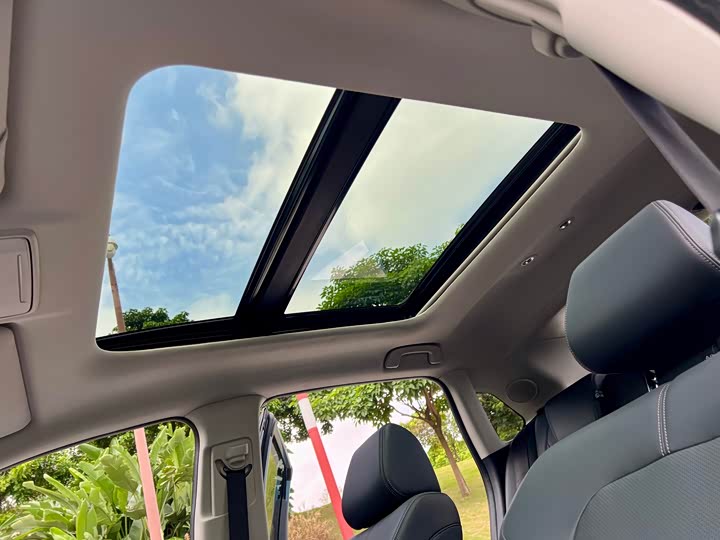 Фото 18 - Honda ZR-V