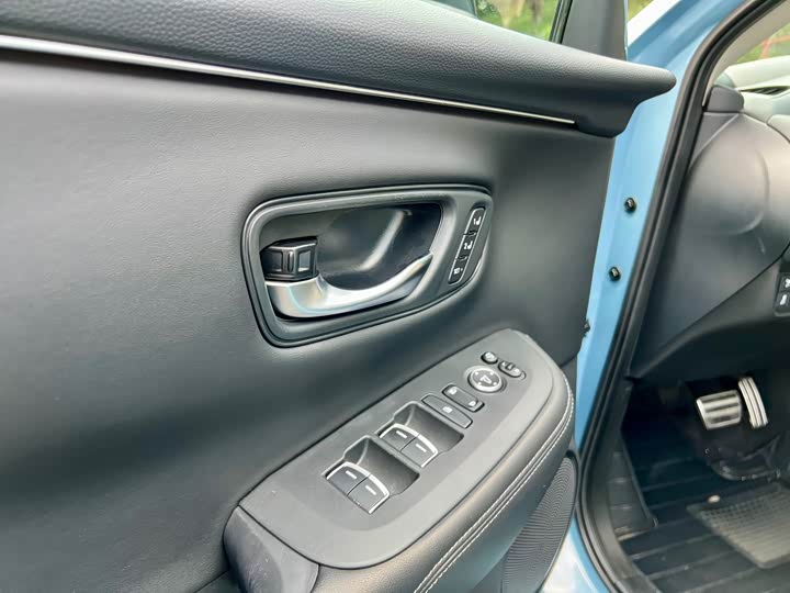 Фото 8 - Honda ZR-V