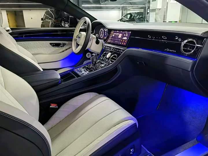 Фото 5 - Bentley Continental GT