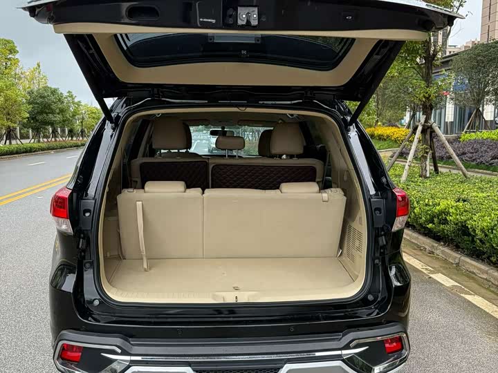 Фото 9 - Toyota Highlander