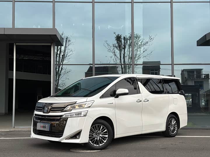 Фото 1 - Toyota Vellfire