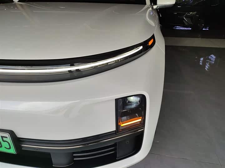 Фото 24 - LiXiang L7