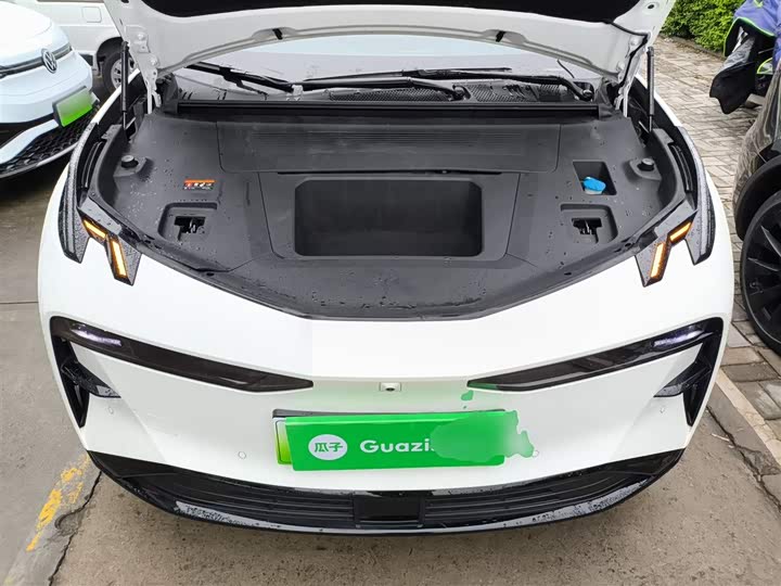 Фото 20 - Zeekr X