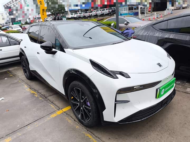 Фото 4 - Zeekr X