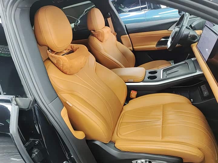 Фото 25 - XPeng G9