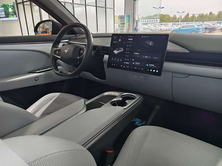 Фото 17 - BAIC Arcfox Alpha T5