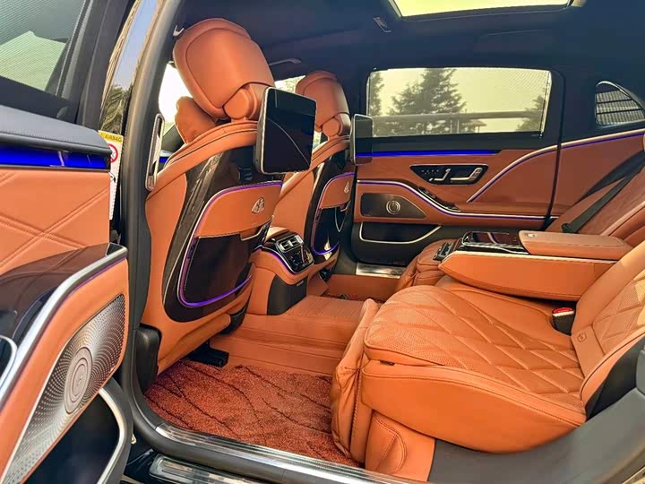 Фото 12 - Mercedes-Benz Maybach S-Class