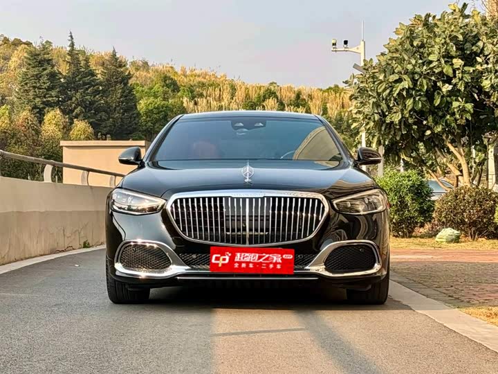 Фото 2 - Mercedes-Benz Maybach S-Class